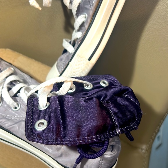 Converse All Star purple satin lined, Sz 6 - Picture 2 of 6